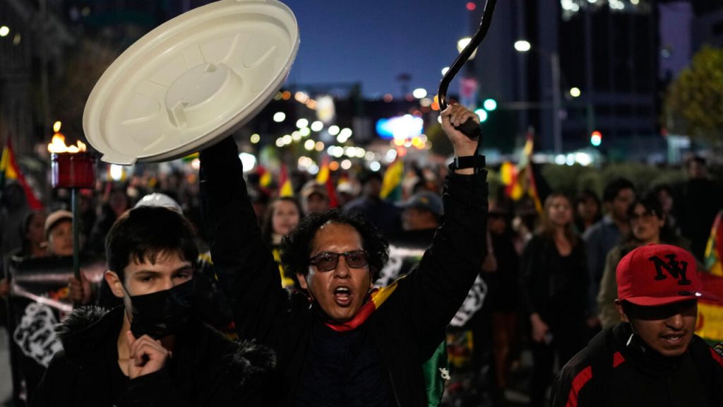 Bolivie : les manifestations contre le président perturbent plusieurs secteurs économiques