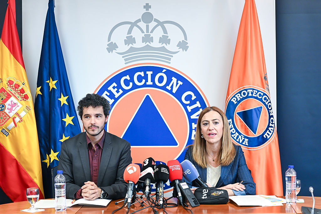Contamination par le hantavirus d’un navire suscite des tensions politiques en Espagne.