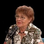 Marion Sigaut s&rsquo;exprime sur les théories du complot en France et leurs implications sociales.