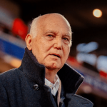 OGC Nice avertit la LFP de sanctions potentielles avant les barrages contre Saint-Étienne.