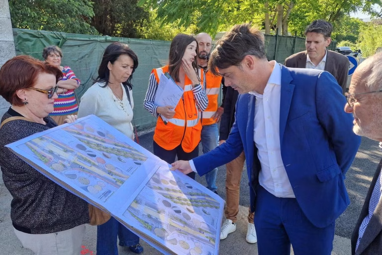 Premiers travaux de la voie de bus entre Grasse et Mouans-Sartoux : aperçu des réalisations.