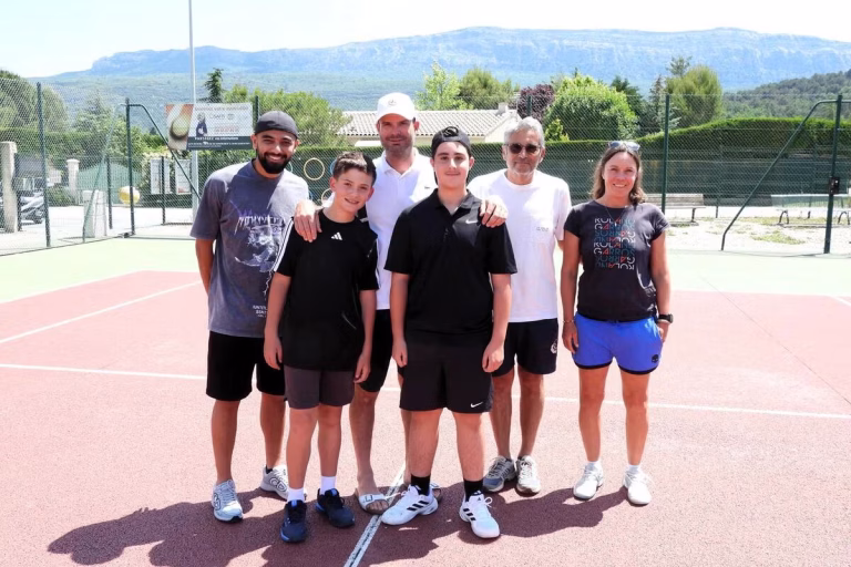 Inscriptions bientôt clôturées pour la compétition de tennis à Nans-les-Pins.