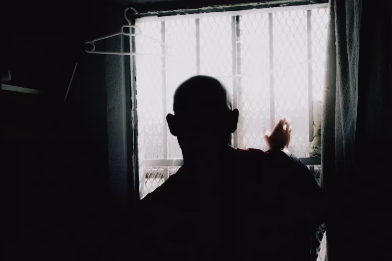 Une délégation parlementaire française visite Ali, Palestinien en détention depuis deux ans.