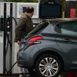 Prime carburant : conditions d’éligibilité pour les grands rouleurs en France.