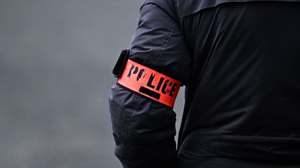 Un adolescent de 15 ans arrêté à Tours pour plusieurs agressions sexuelles sur des joggeuses.