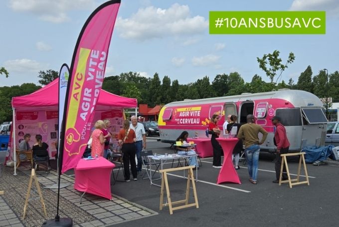 Le Bus AVC célèbre 10 ans de prévention des AVC en Île-de-France.
