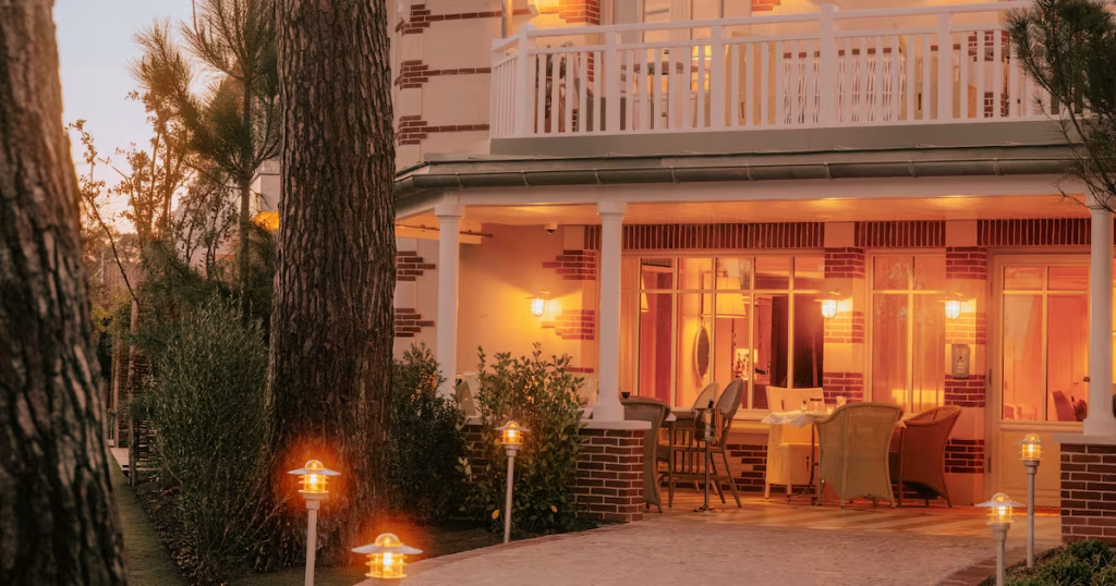 Visite de la Villa Colette, nouvel hôtel de luxe signé Starck au Cap Ferret.