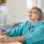 Canicule : une astuce efficace avec un ventilateur recommandée par les experts en santé