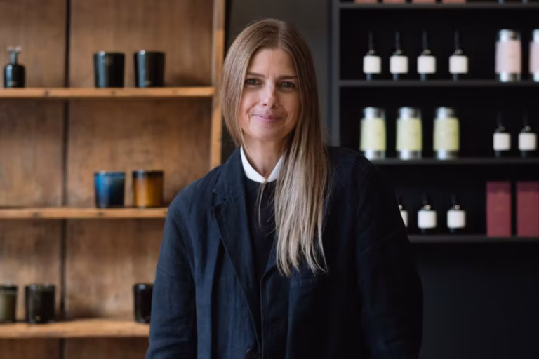 Lyn Harris, créatrice britannique de Perfumer H, réinvente les fragrances artisanales.