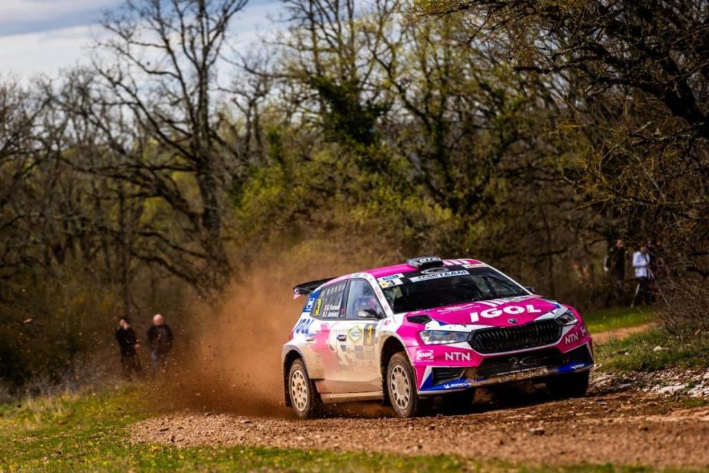 Sarah Rumeau remporte le Rallye Terre d’Aléria, consolidant sa position en Championnat de France des Rallyes Terre.