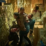 Critique de Colony : une représentation de zombies inspirée du cirque du sommeil.