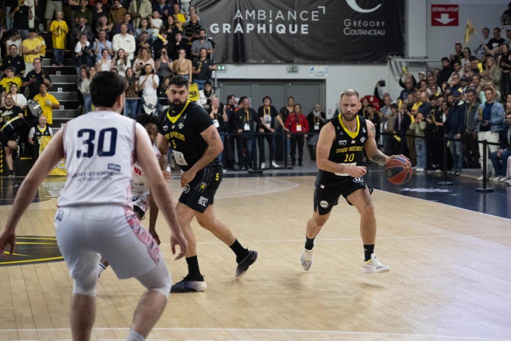 Retraite de Gaëtan Clerc : Jules Favre souhaite son maintien au Stade Rochelais Basket