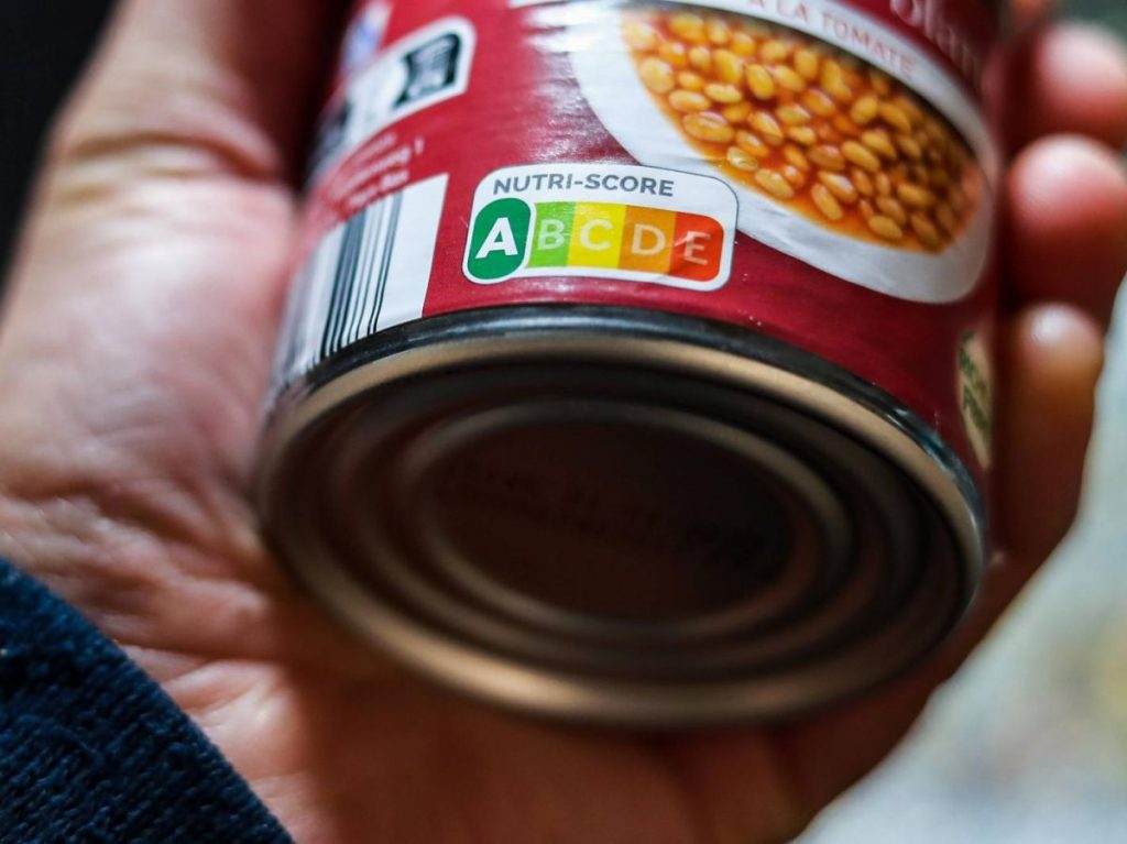 Nutri-Score obligatoire : l’Académie de médecine soutient une pétition pour sa mise en place.