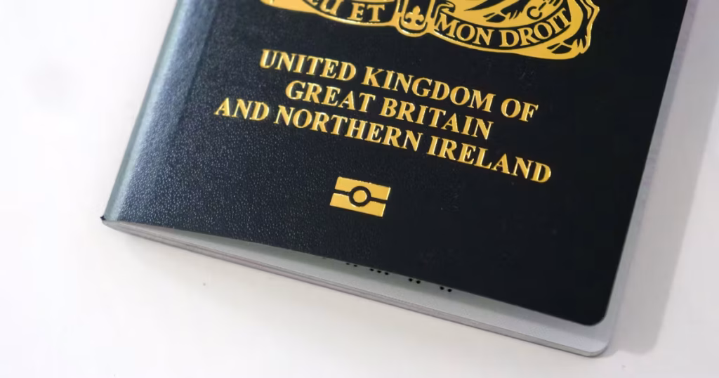Augmentation du coût du passeport en France : une mesure controversée pour les usagers