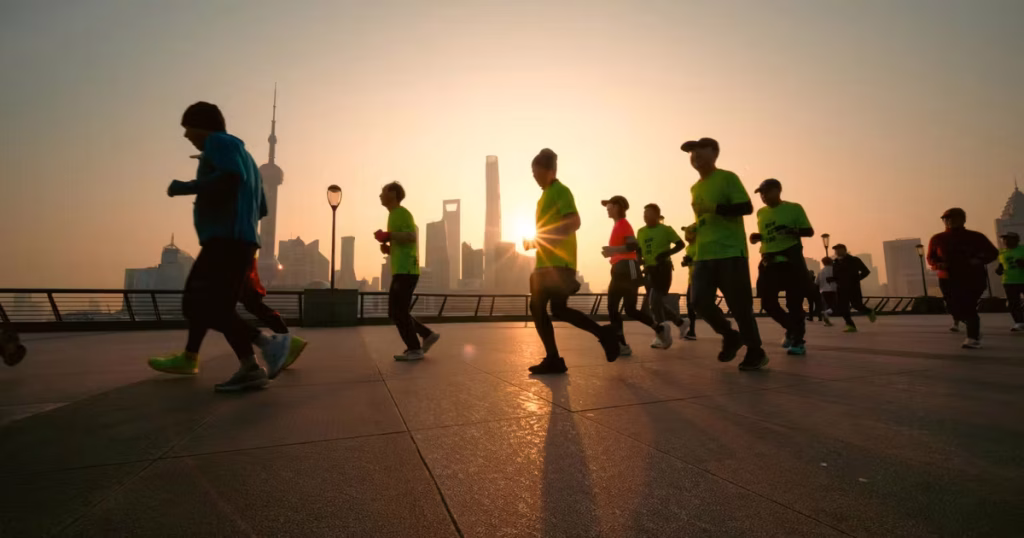 Profil démographique des expatriés vivant à Shanghai : nationalités et secteurs d’activité.