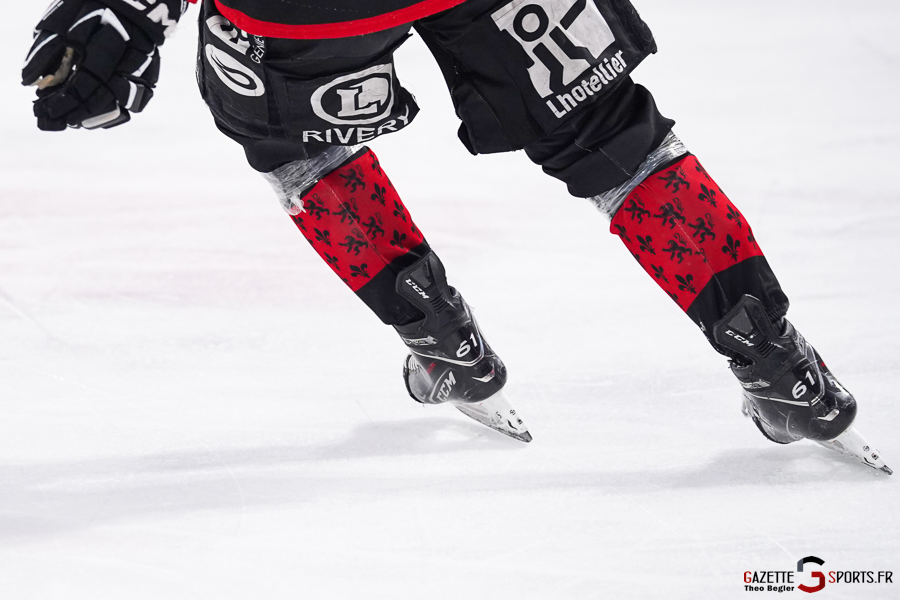 Ligue Magnus : Les Gothiques recrutent un attaquant prometteur pour la saison.