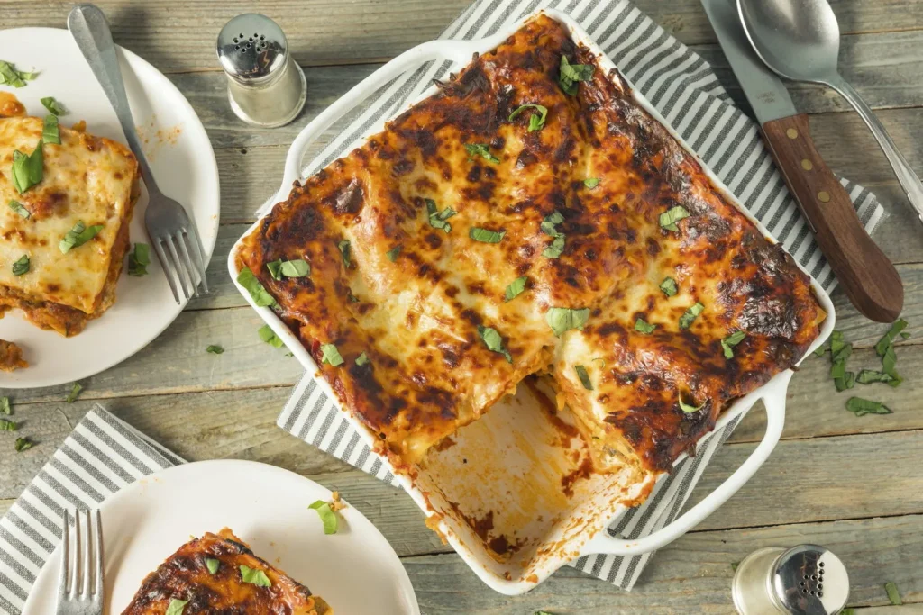 Lasagnes : recettes variées au poisson, fromage ou poireaux adaptées aux préférences culinaires.