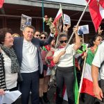 Nice soutient les Iraniens avec un rassemblement devant la mairie pour la démocratie.