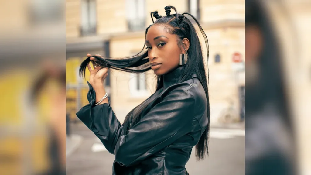 Saïna Manotte établit un empire culturel en affirmant sa créativité indépendante.