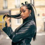 Saïna Manotte établit un empire culturel en affirmant sa créativité indépendante.