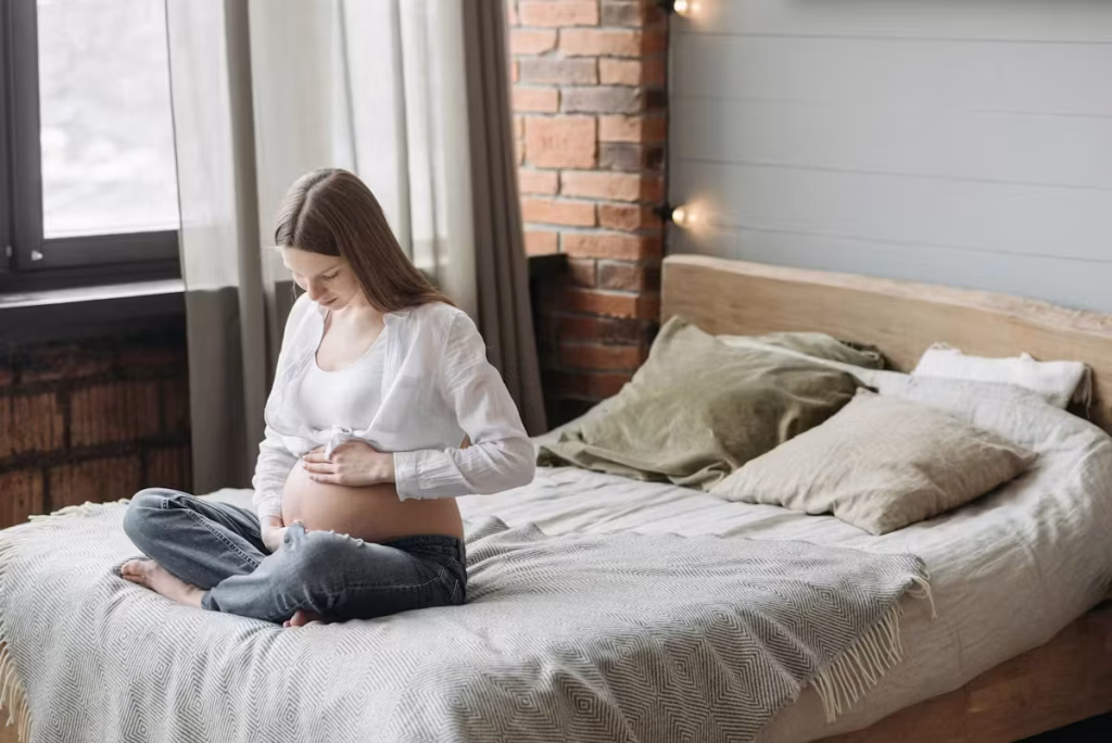 Peur de ne pas aimer son bébé : conseils d’un psychologue pour les nouveaux parents.