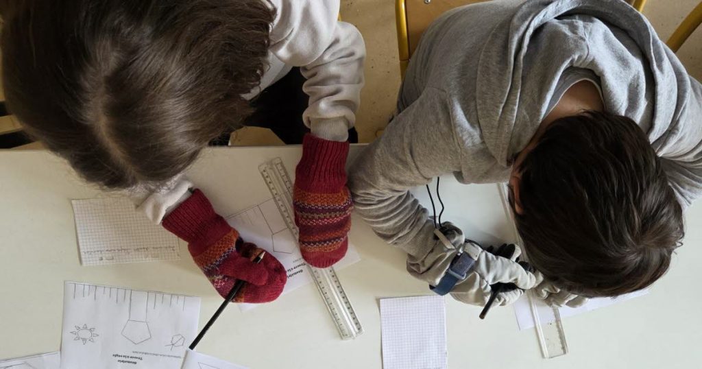 Ateliers à l’école du Centre à Sélestat pour sensibiliser les élèves au handicap.