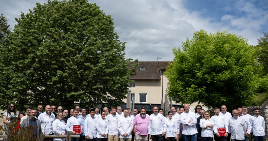 Chalon-sur-Saône : Les chefs étoilés reçoivent leur plaque de reconnaissance annuelle.