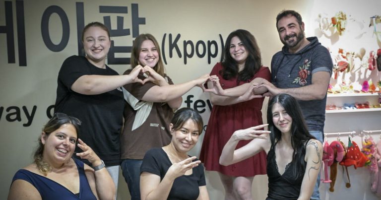 Everglow : concert K-pop à Villeurbanne suscite l’attente des fans lyonnais.