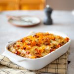 Lasagnes à la butternut, veau et fromage bleu : une recette innovante en cuisine française.