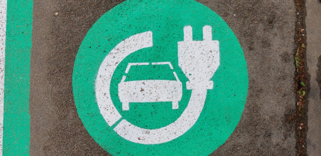 La Banque Postale et BNP Paribas renforcent le financement automobile en France.