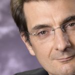 Approche axée sur le portage adoptée par plusieurs institutions pour améliorer l&rsquo;efficacité.