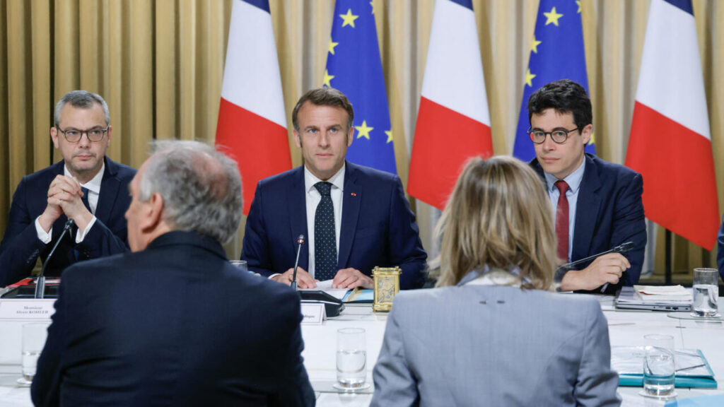Affaiblissement du SGPE en France, symbole d’un recul des politiques écologiques nationales.