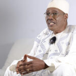 Issa Tchiroma Bakary, opposant en exil, porte plainte en France contre Paul Biya.