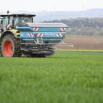Le Sénat approuve la réintroduction de l&rsquo;acétamipride, pesticide interdit.