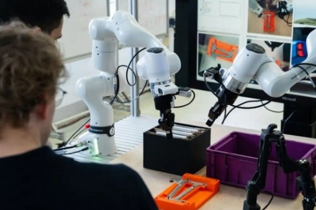 BMW établit un centre de compétences en intelligence artificielle physique en Allemagne.