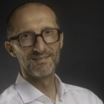 Red Hat intensifie ses efforts en IA et migrations de VM pour améliorer l’efficacité opérationnelle