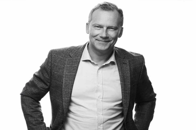 Guillaume de Landtsheer nommé directeur général de Dell France, renforce la direction locale.