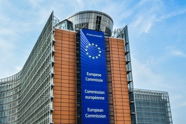 AWS et Microsoft Azure soumis à l’examen du DMA européen pour pratiques commerciales.