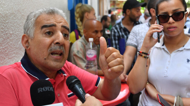 Tunisie : Zied El-Heni condamné en appel à un an de prison, selon RSF.