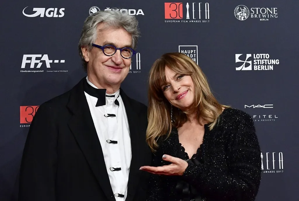 Wim Wenders retire une scène de nu de Nastassja Kinski filmée à 13 ans.
