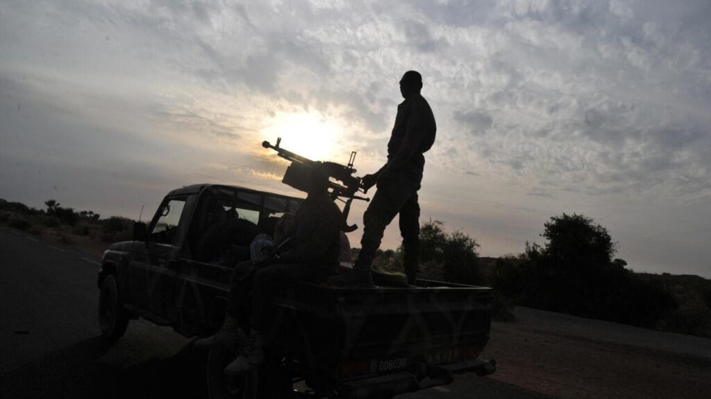 Mali : l’armée et l’Africa Corps russe impliqués dans un acte de profanation près de Tombouctou.