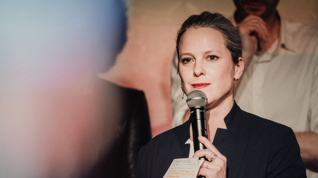 Municipales à Paris : Lucie Castets remplace la maire sortante dans le 12e arrondissement.
