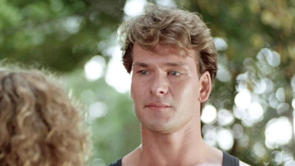 Patrick Swayze a refusé une réplique culte de Dirty Dancing sur TF1, révélant une tension inédite.