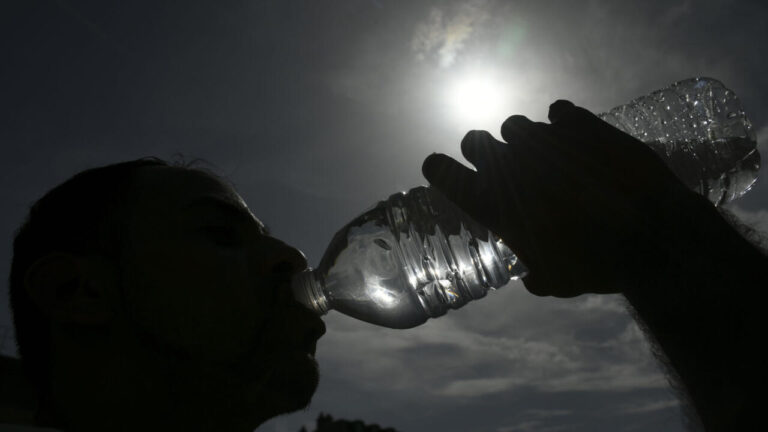 Canicule : la France en alerte avec des températures atteignant 40 degrés.