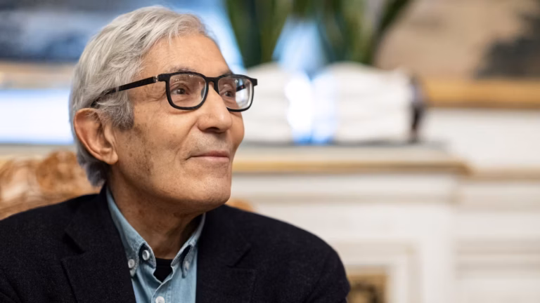 Boualem Sansal justifie son transfert à Bolloré par sa détention en Algérie