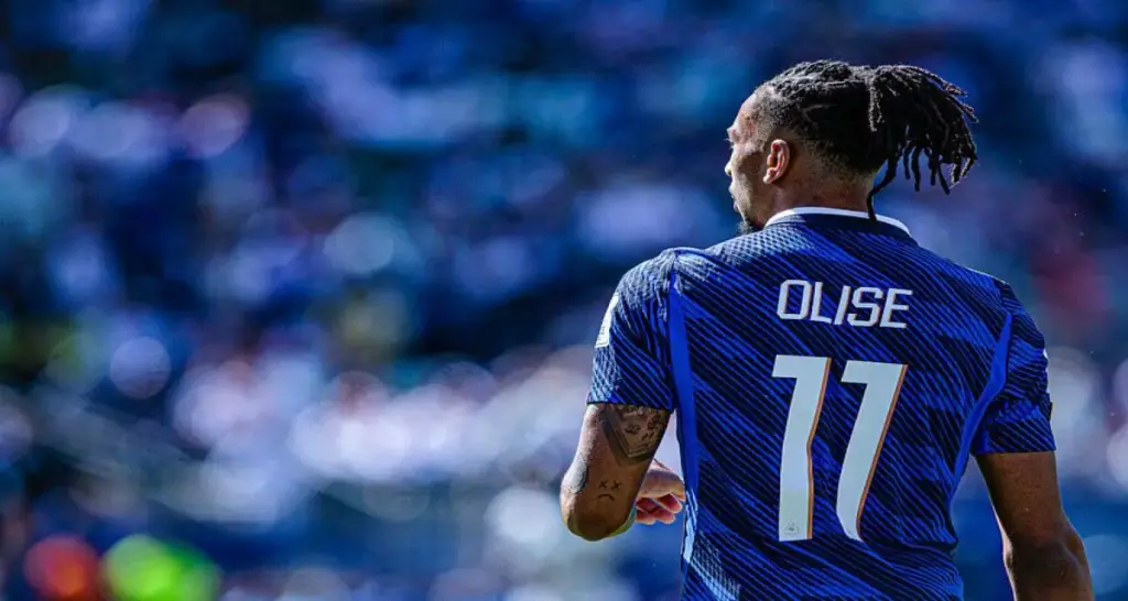 Bayern Munich répond au Real Madrid dans la course pour Michael Olise