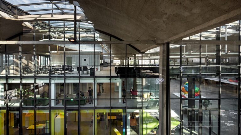 Station F, plus grand campus de start-up français, célèbre ses 9 ans dans un contexte électoral incertain.