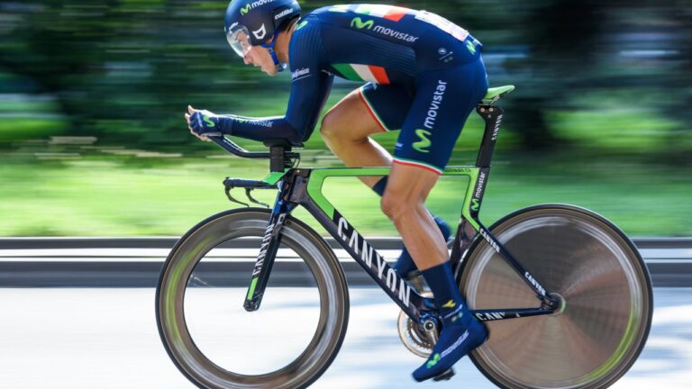 Un triathlète décède sur le parcours de l’Ironman de Nice après l’annulation de l’épreuve.