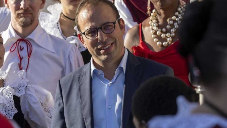 Anthony Borré dépose plainte pour dénonciation calomnieuse à Nice.
