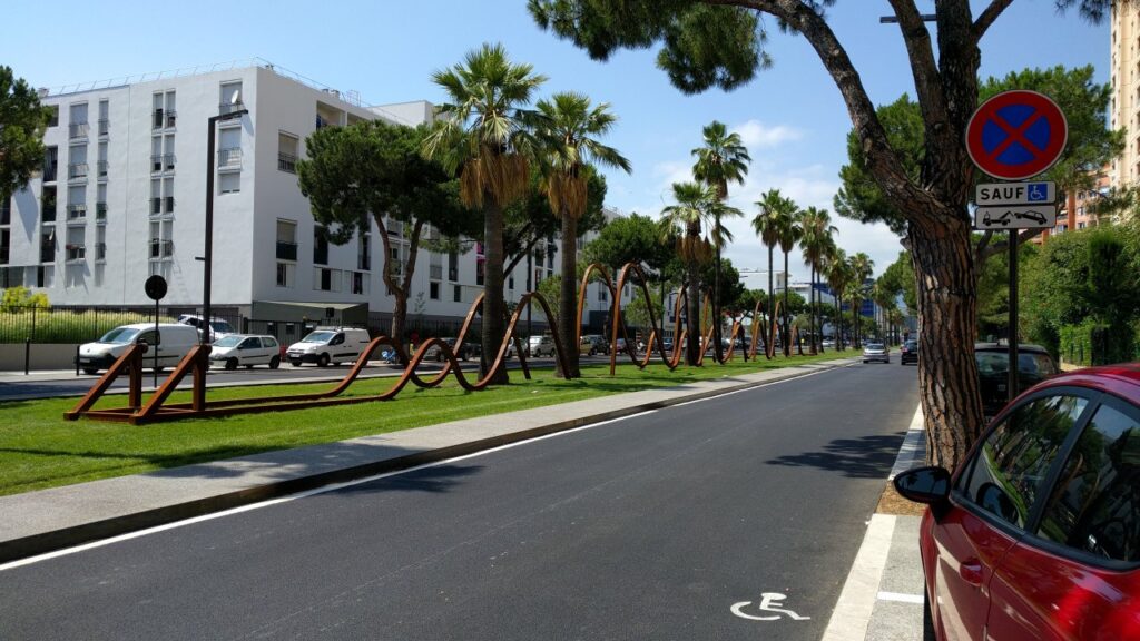 Enquête publique sur la transformation du quartier des Moulins à Nice.